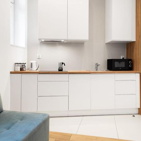 Househost Apartment: Bonerowska 5/19 Красков Екстериор снимка