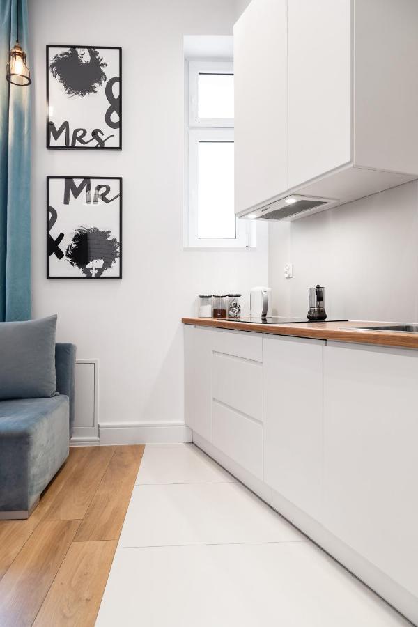 Househost Apartment: Bonerowska 5/19 Красков Екстериор снимка